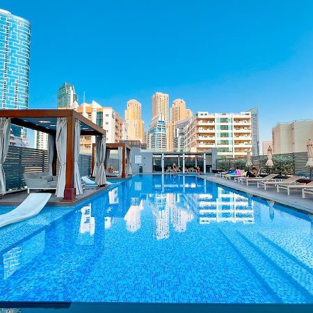 Fam Living - Marina Marvel - Studio Apartment With Breathtaking Views In Studio One Tower Дубай Екстер'єр фото